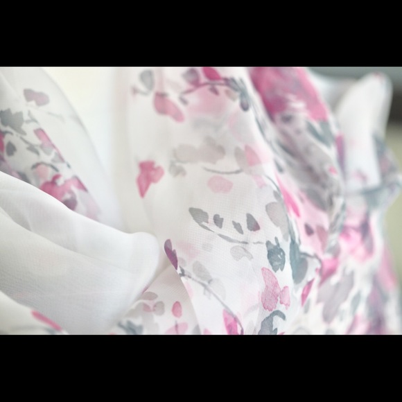 Scarf - Picture 3 of 3